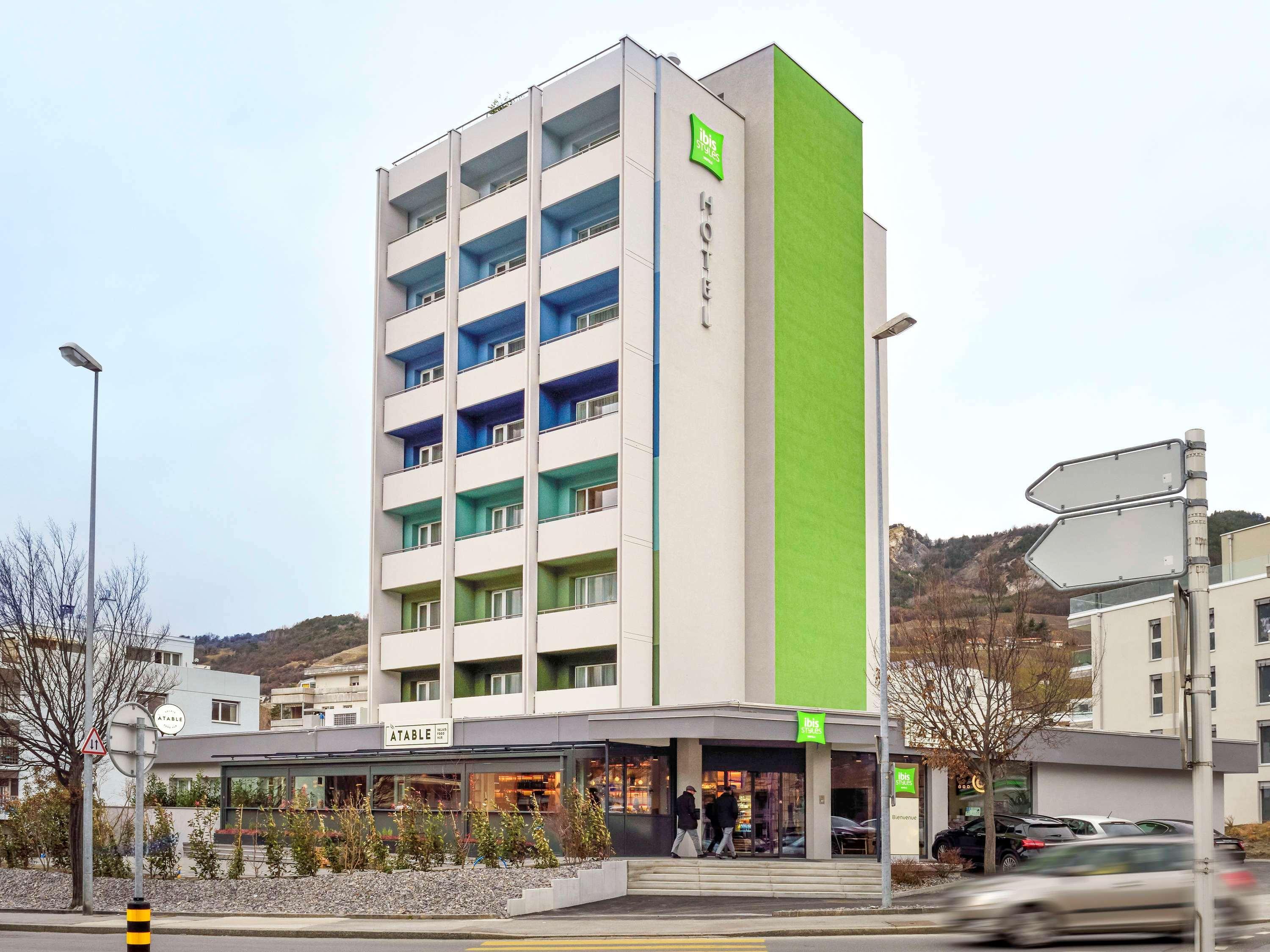 Nonanteneuf Appart Hotel Sierre - Contactless Check-In Ngoại thất bức ảnh