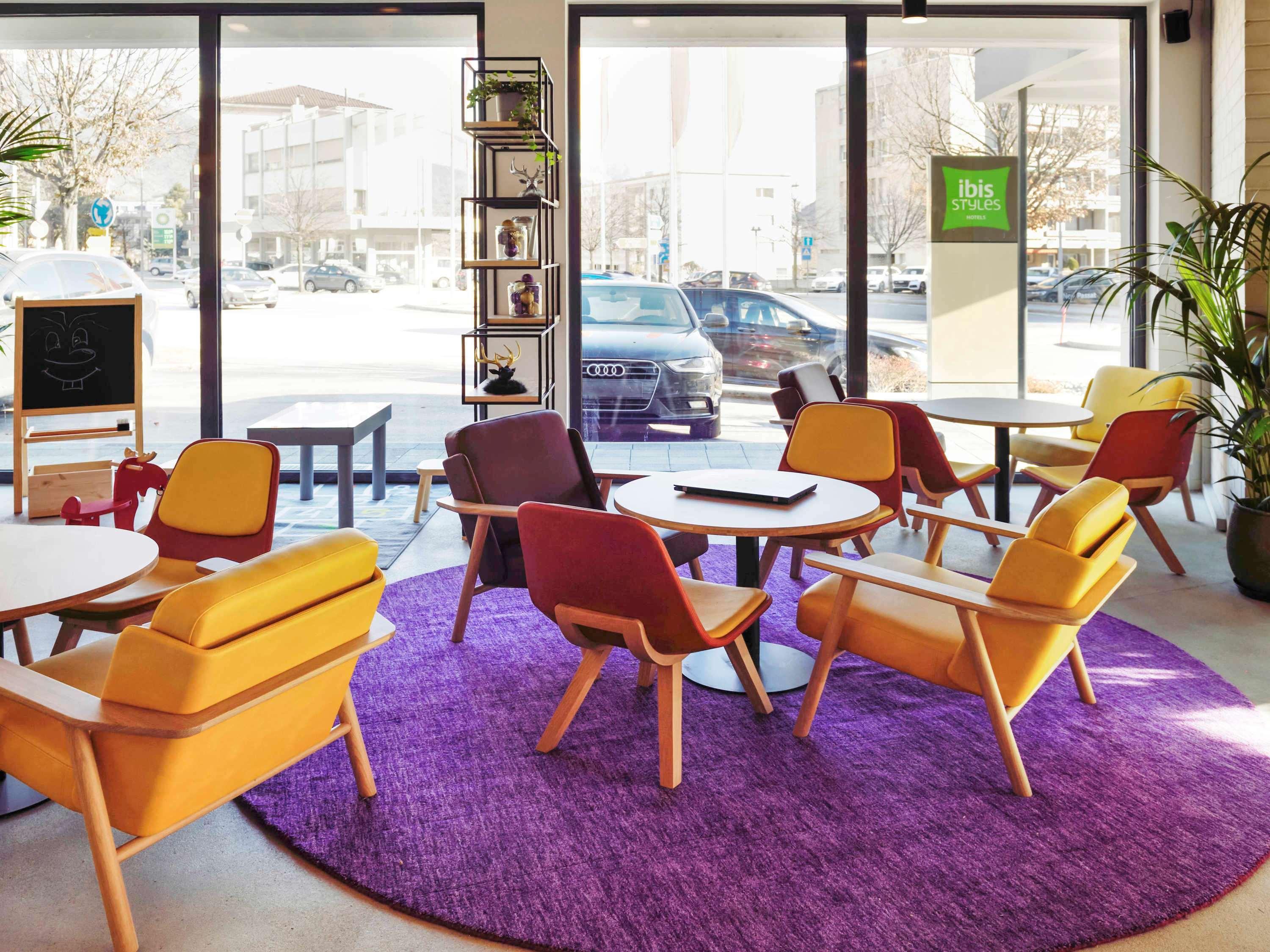 Nonanteneuf Appart Hotel Sierre - Contactless Check-In Ngoại thất bức ảnh