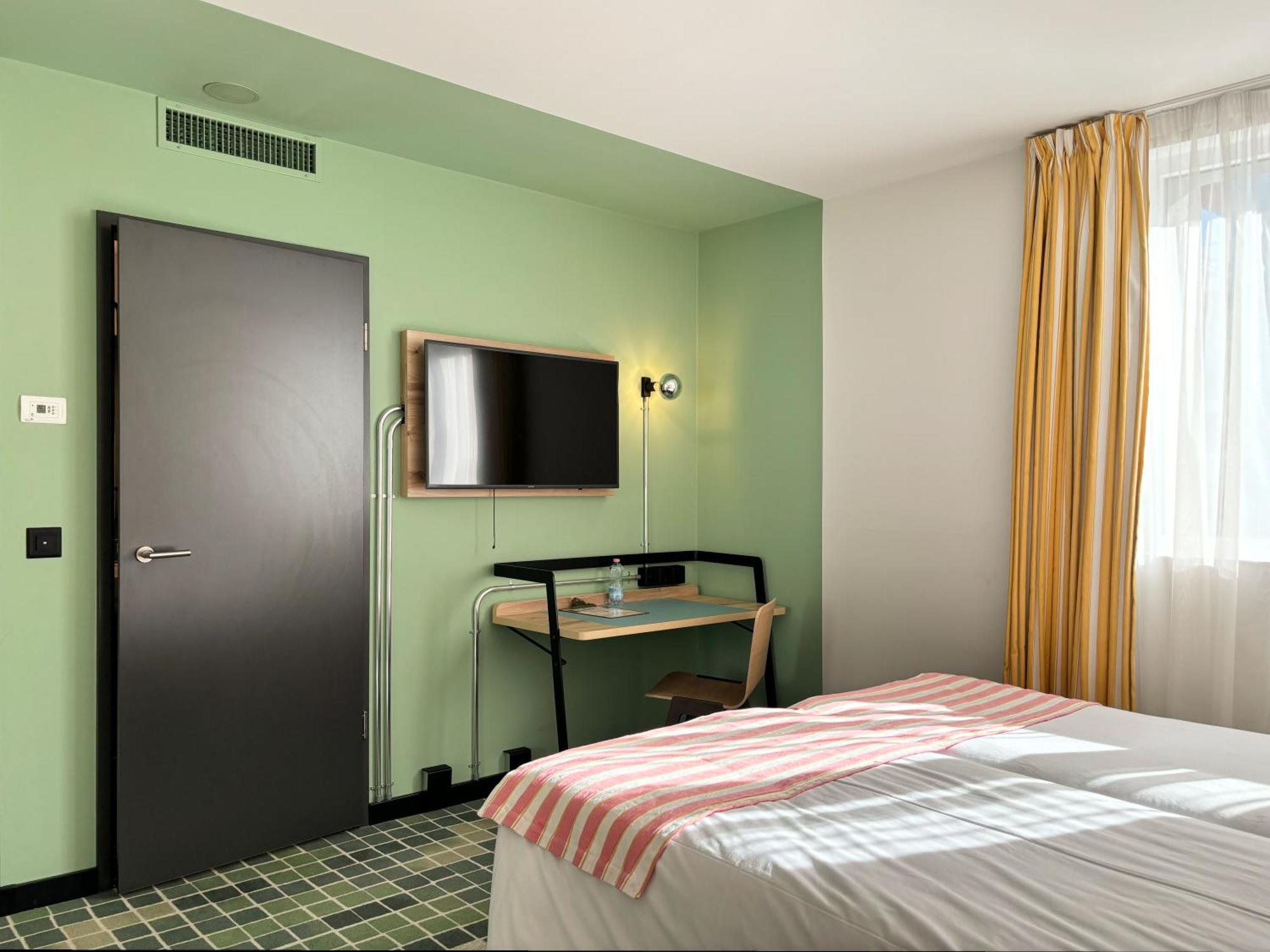 Nonanteneuf Appart Hotel Sierre - Contactless Check-In Ngoại thất bức ảnh