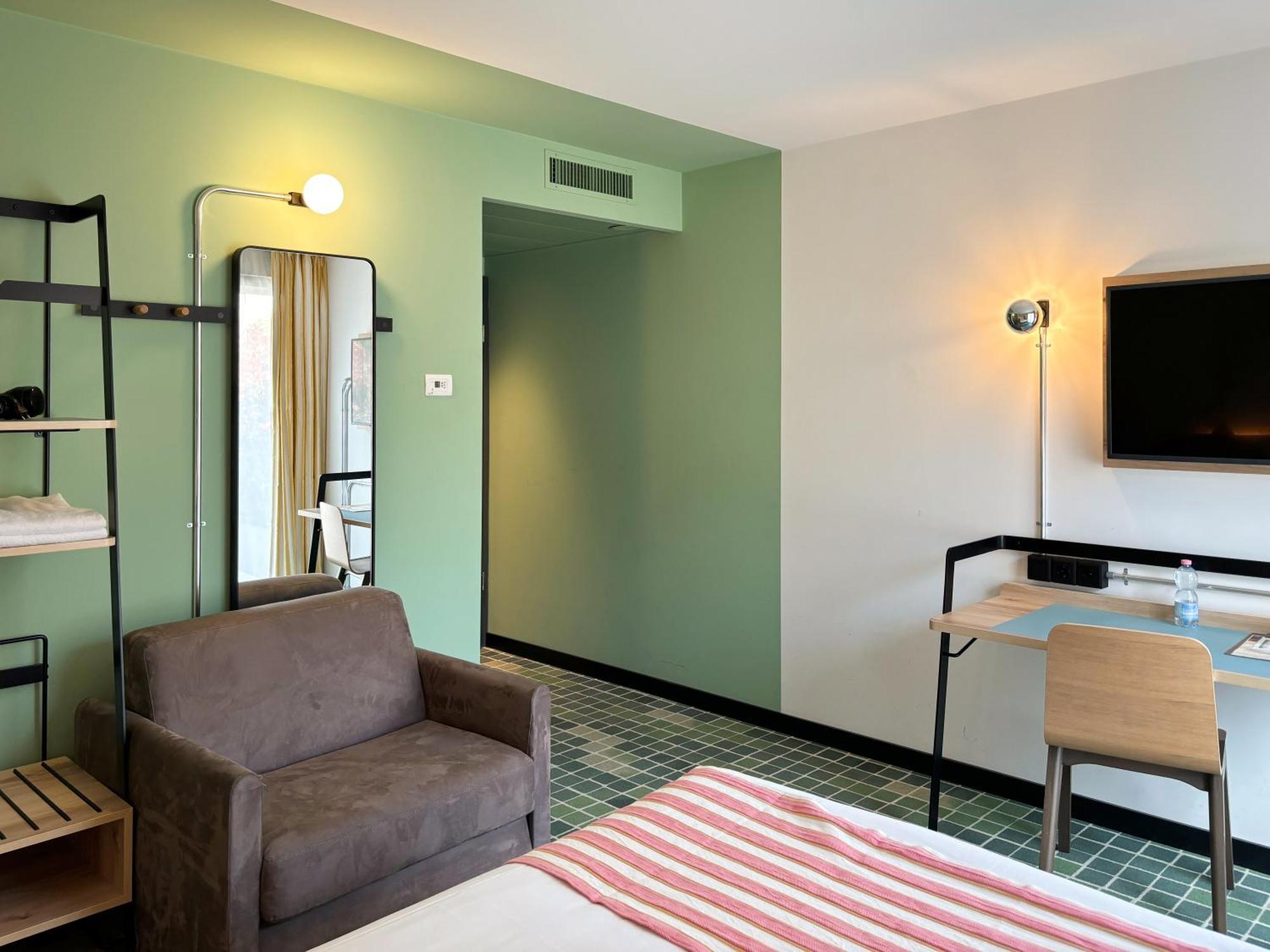 Nonanteneuf Appart Hotel Sierre - Contactless Check-In Ngoại thất bức ảnh