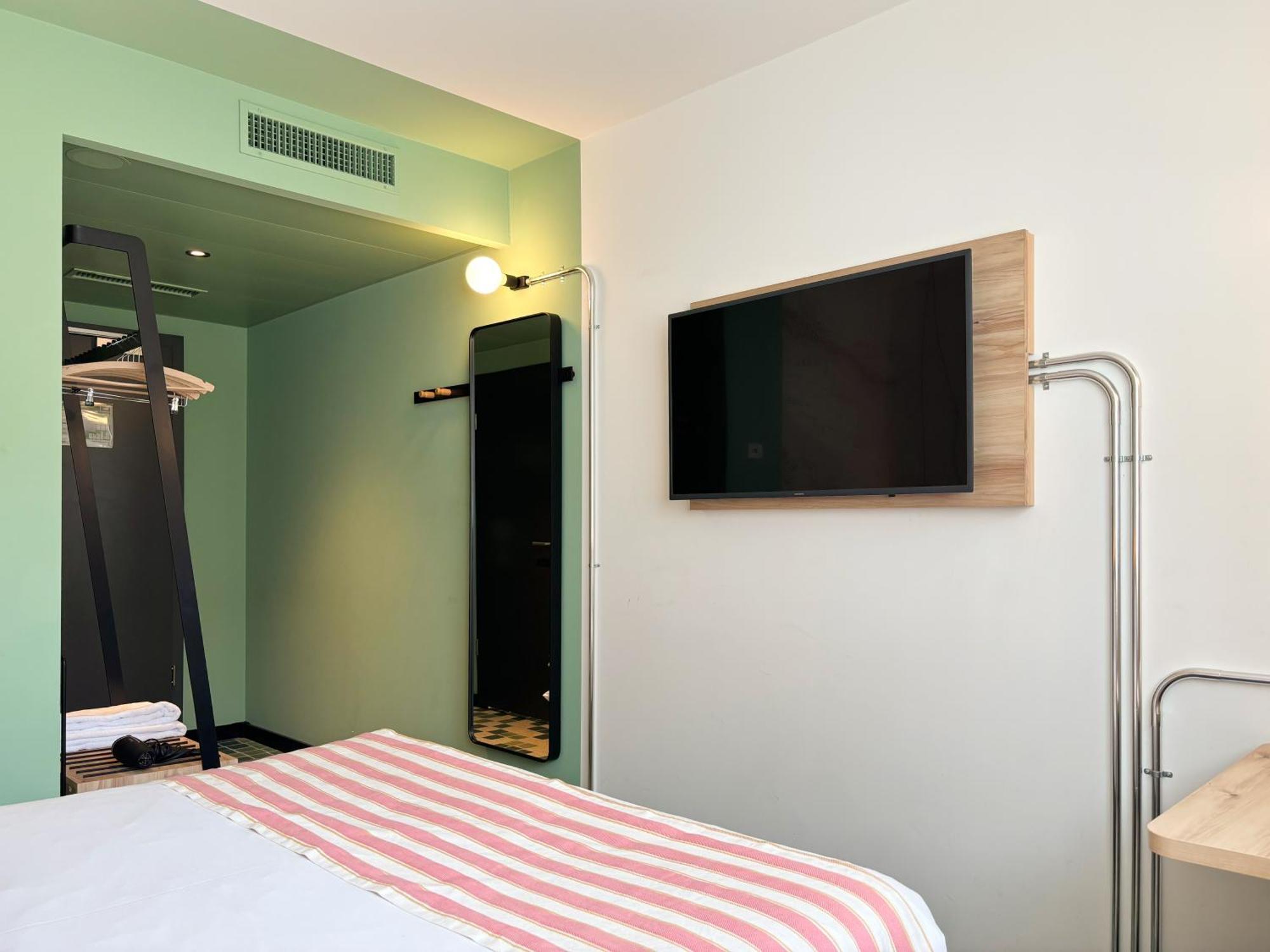 Nonanteneuf Appart Hotel Sierre - Contactless Check-In Ngoại thất bức ảnh