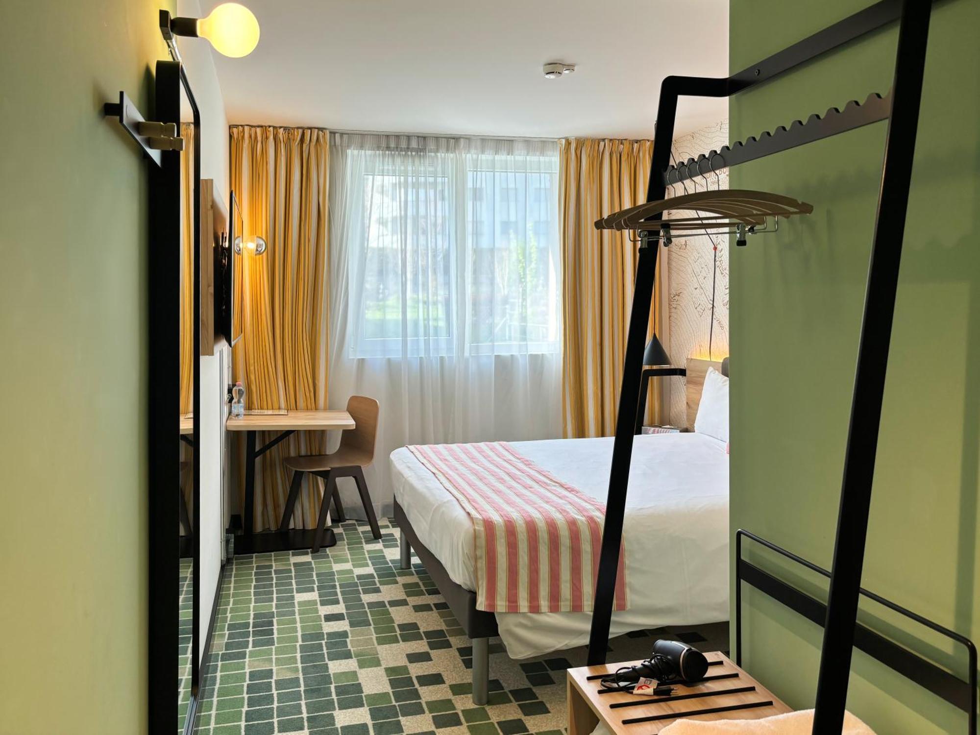 Nonanteneuf Appart Hotel Sierre - Contactless Check-In Ngoại thất bức ảnh