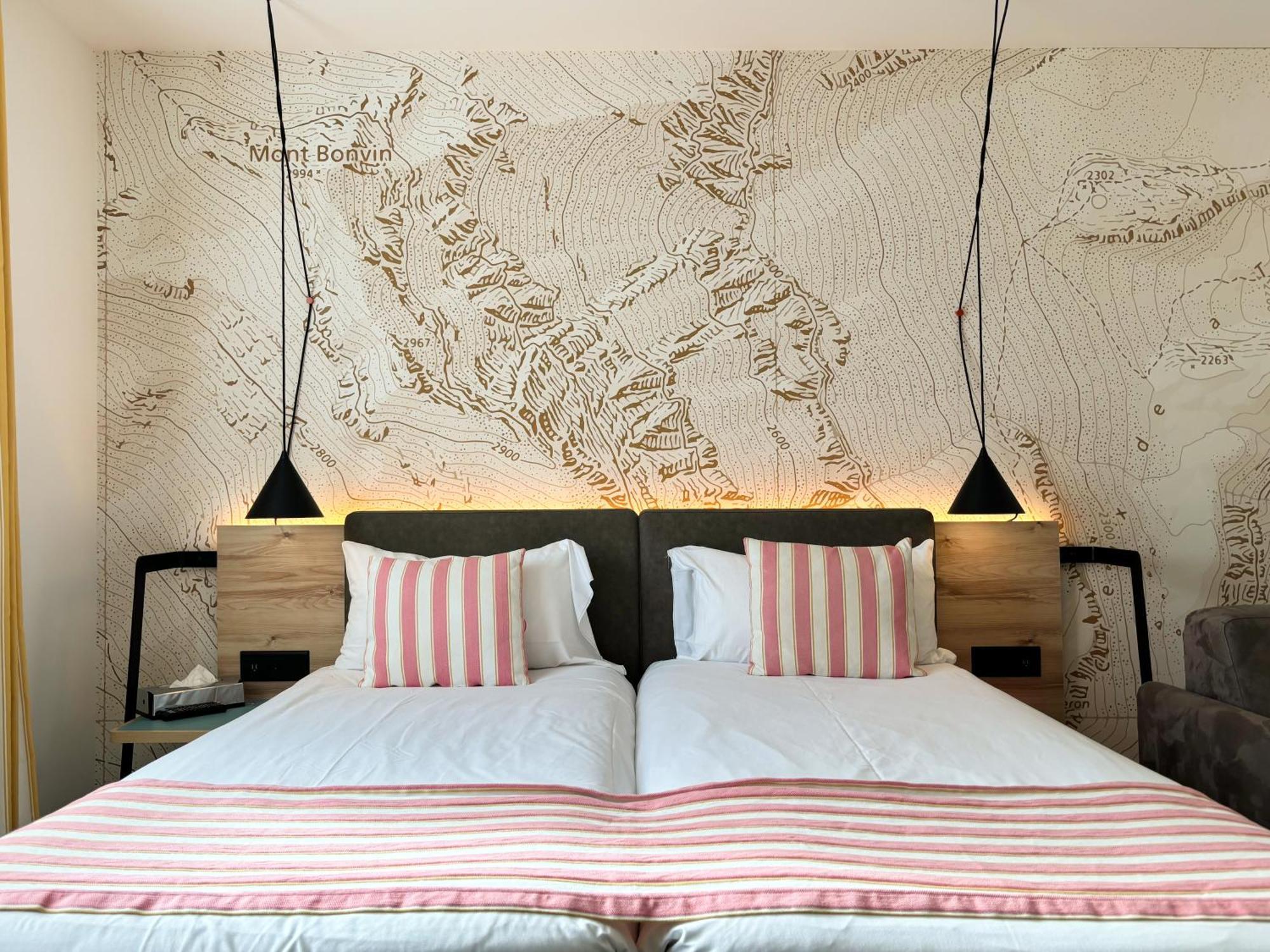 Nonanteneuf Appart Hotel Sierre - Contactless Check-In Ngoại thất bức ảnh